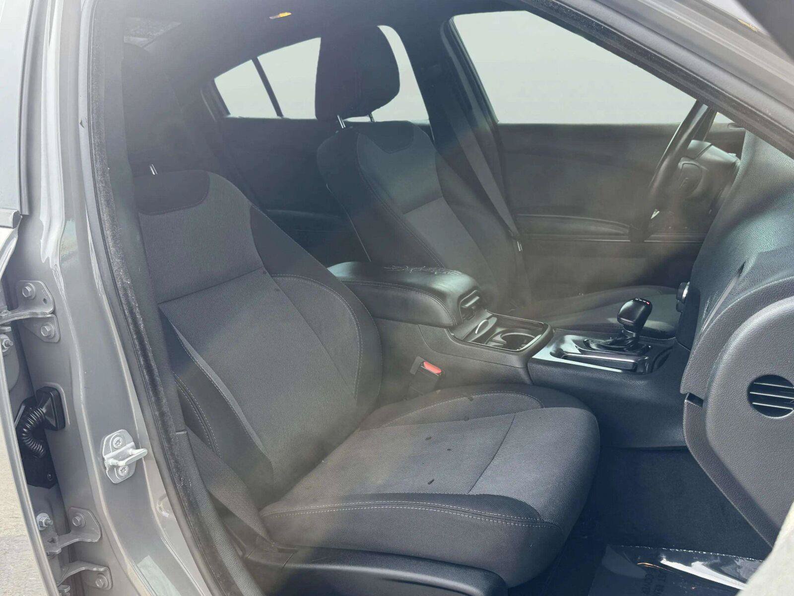 Used 2018 Dodge Charger SXT RWD image 41