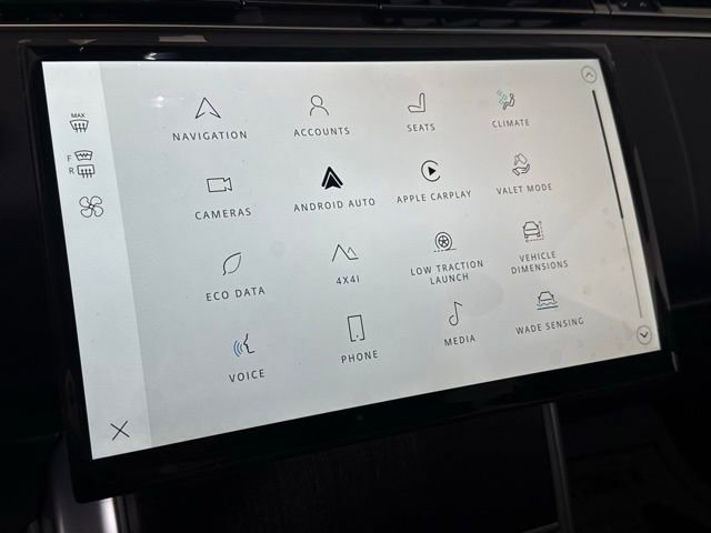 Certified 2026 Land Rover Range Rover SE image 31