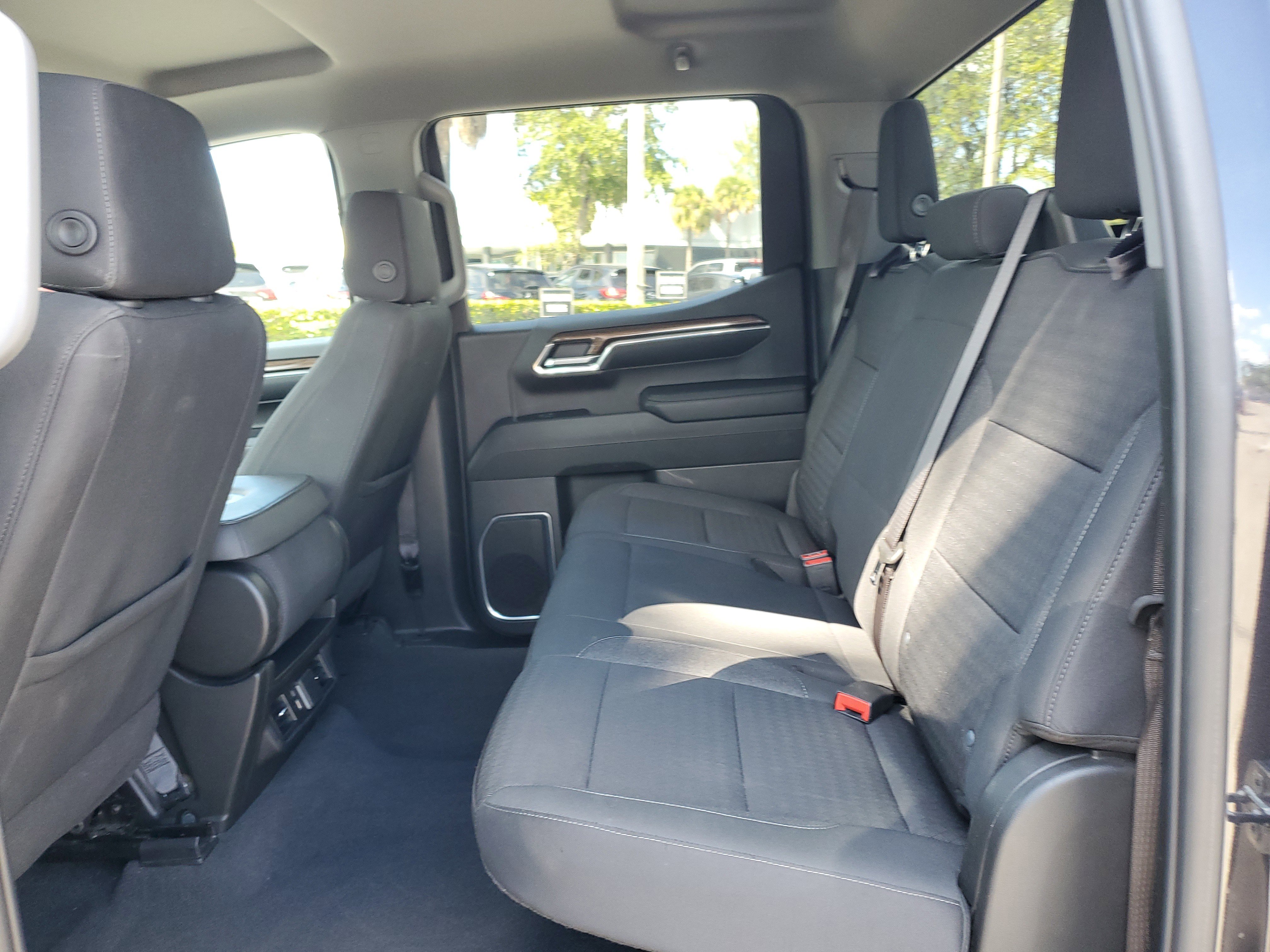 Used 2023 Chevrolet Silverado 1500 LT w/ Protection Package image 9