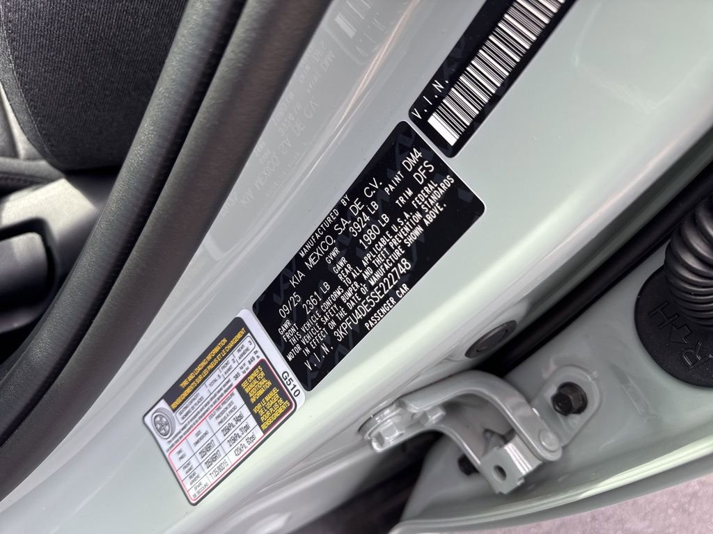 New 2025 Kia K4 EX image 18