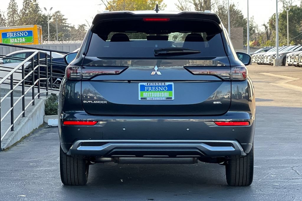 New 2026 Mitsubishi Outlander SEL FWD image 6