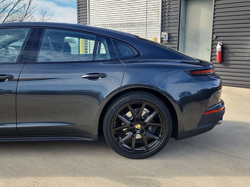 New 2026 Porsche Panamera 4 image 7