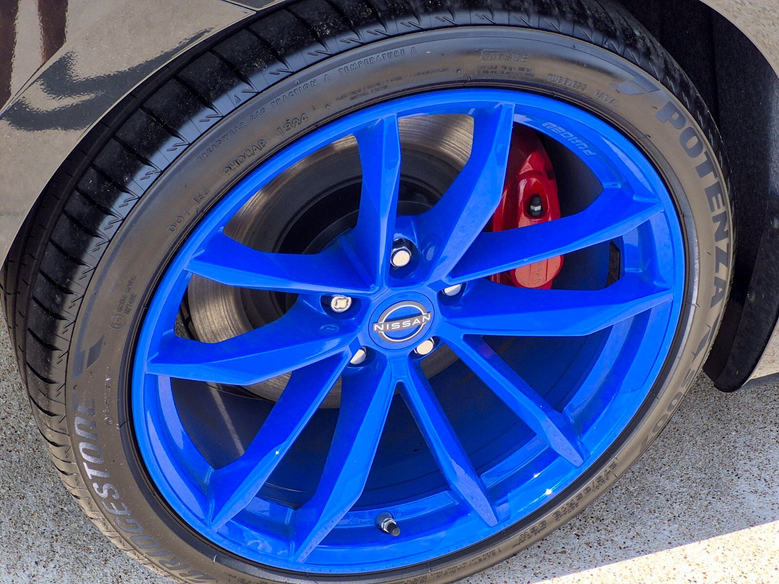 Used 2024 Nissan Z Performance w/ Floor Mat Package RWD image 7