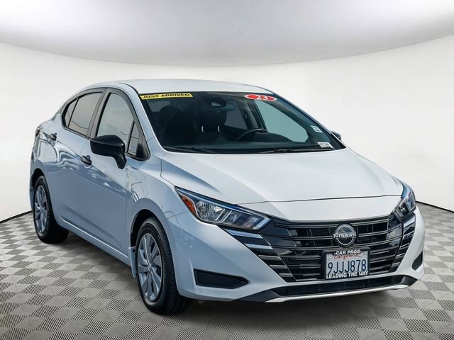 Used 2023 Nissan Versa S w/ Trunk Package image 5