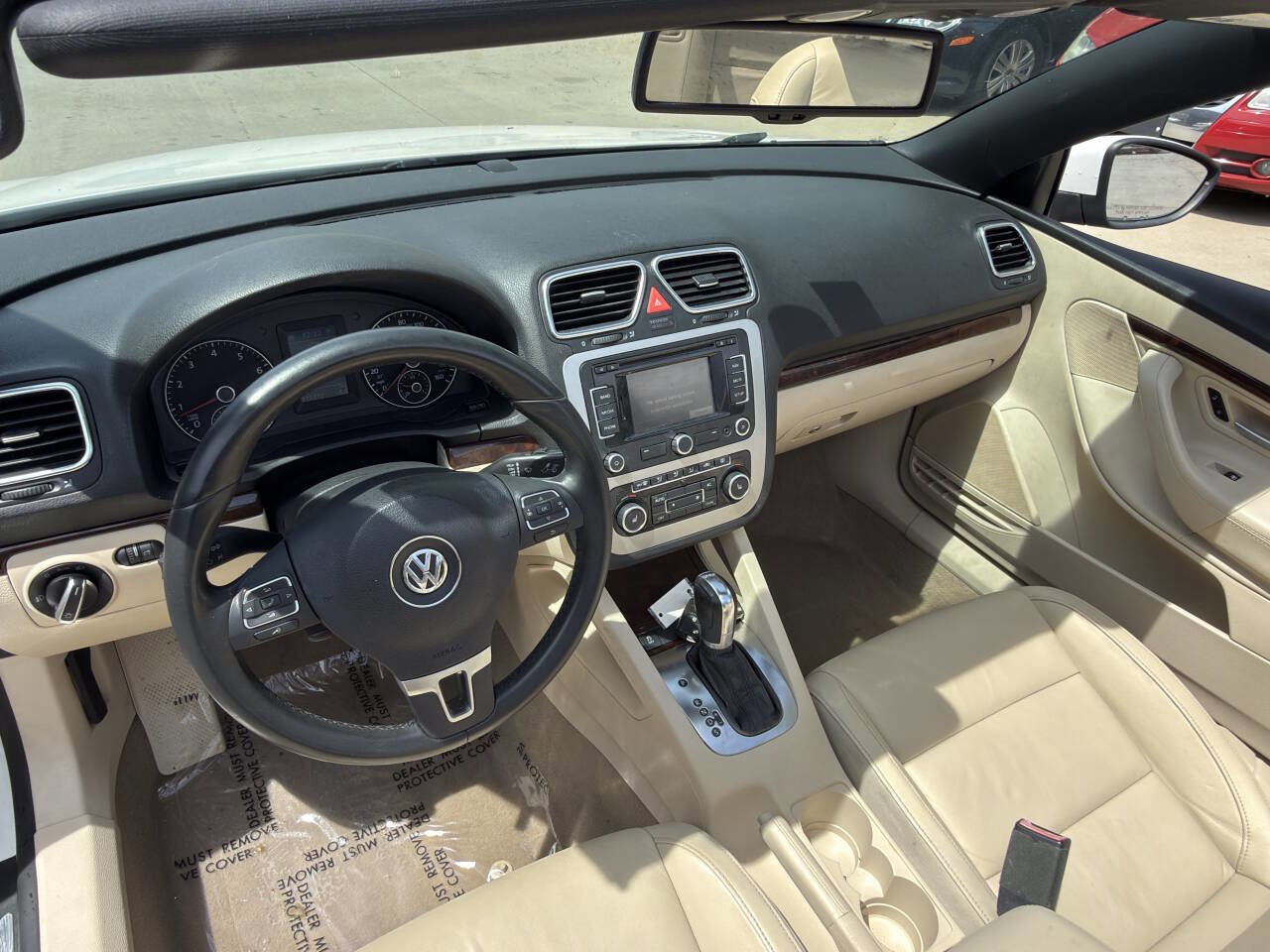 Used 2012 Volkswagen Eos Lux FWD image 20
