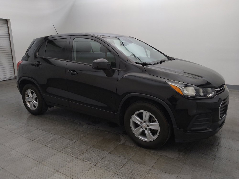 Used 2020 Chevrolet Trax LS w/ Tint and Cruise Package FWD image 11