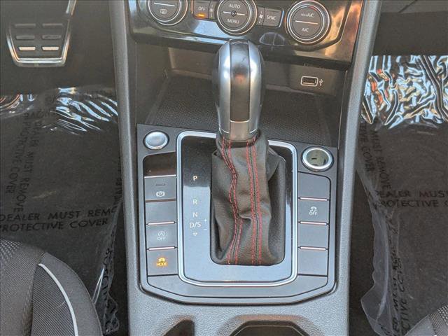 Used 2019 Volkswagen Jetta GLI image 12