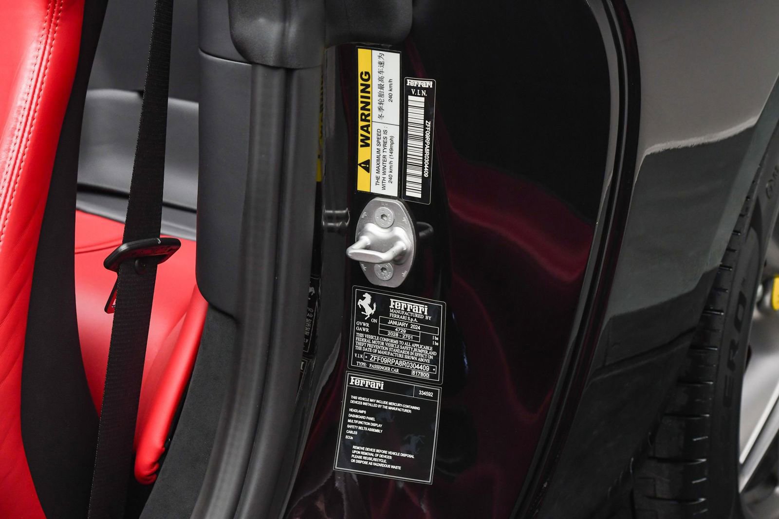 Used 2024 Ferrari Roma Spider image 68