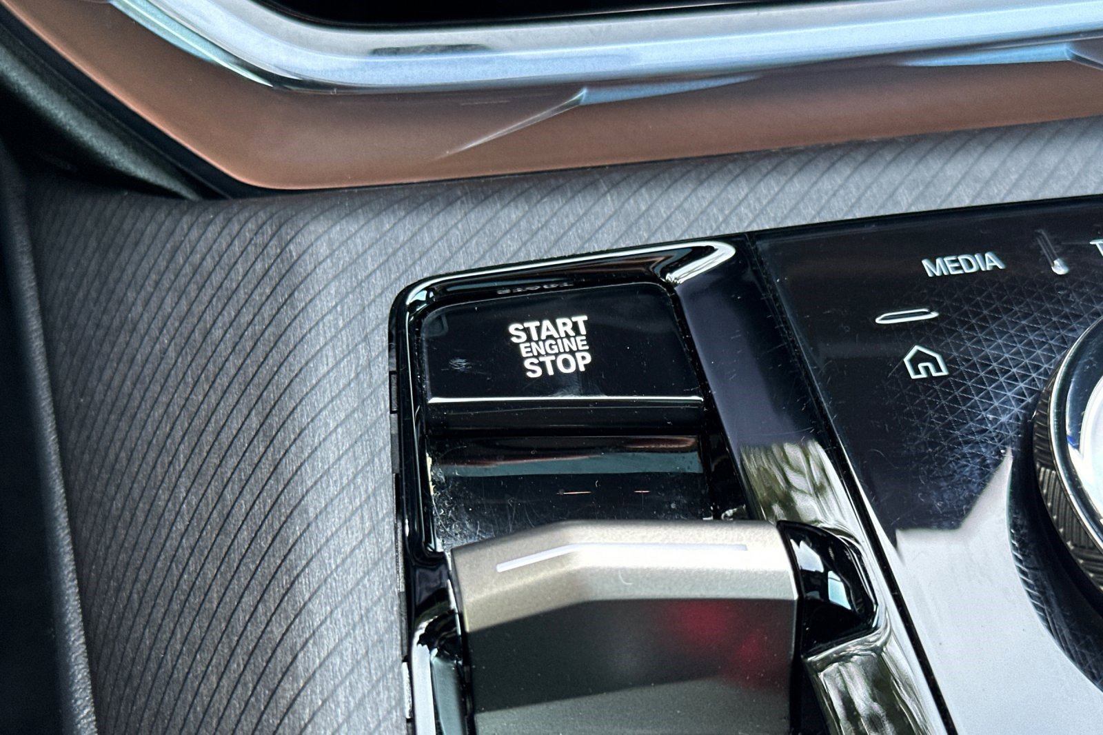 Used 2025 BMW X3 xDrive30i w/ Convenience Package image 29