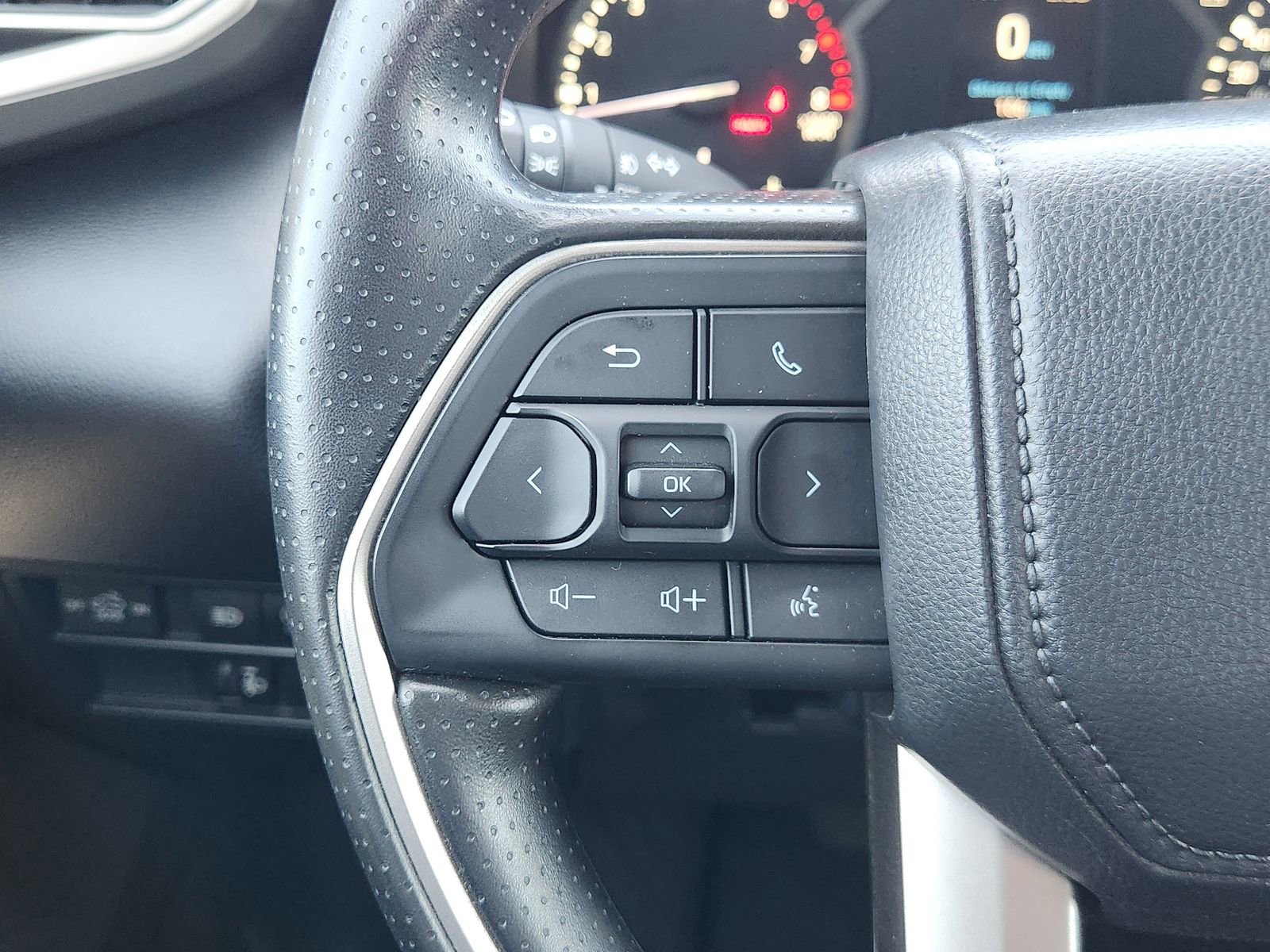 Used 2025 Toyota Tundra SR5 AWD/4WD image 30