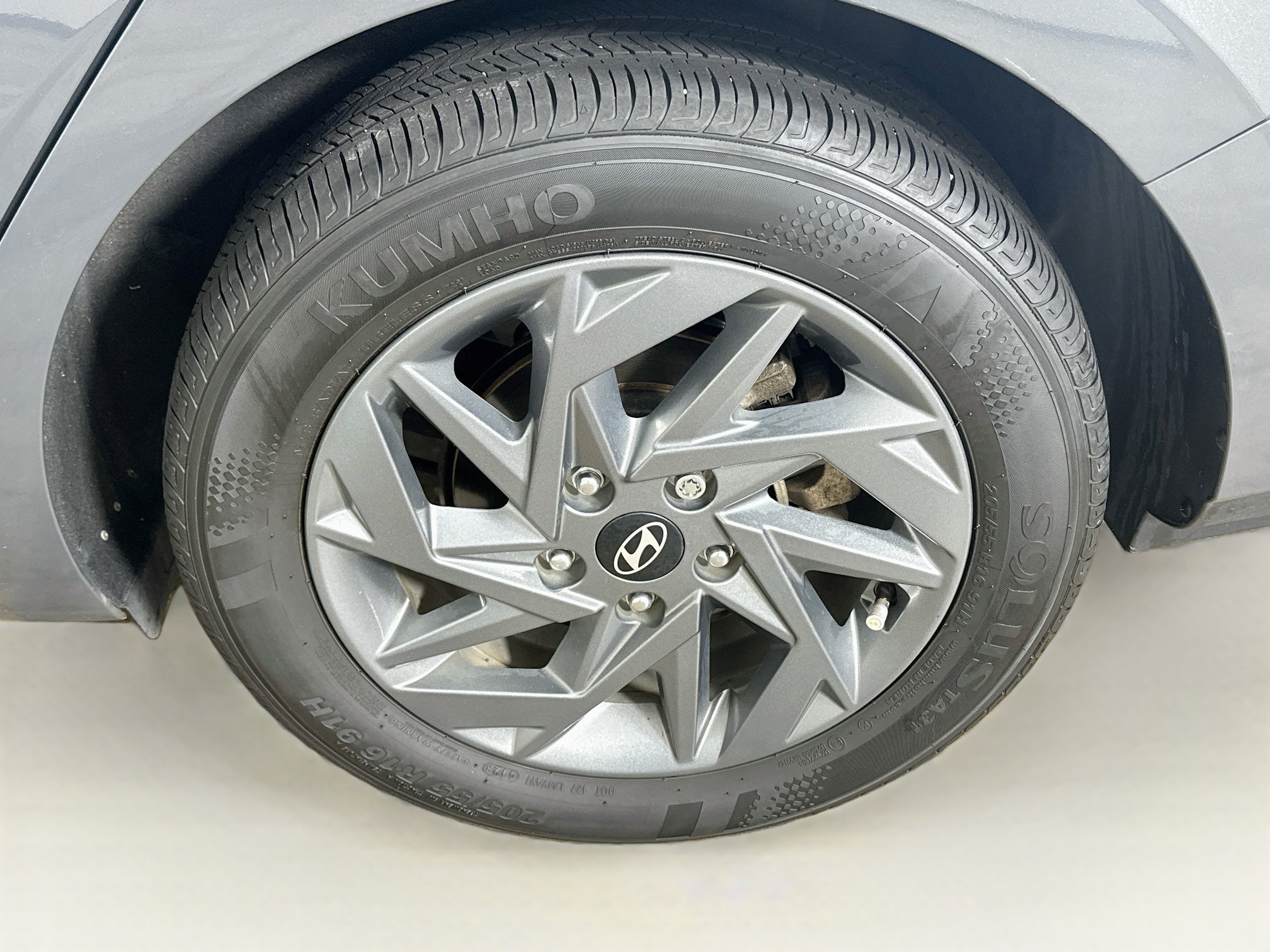 Used 2024 Hyundai Elantra SEL FWD image 11