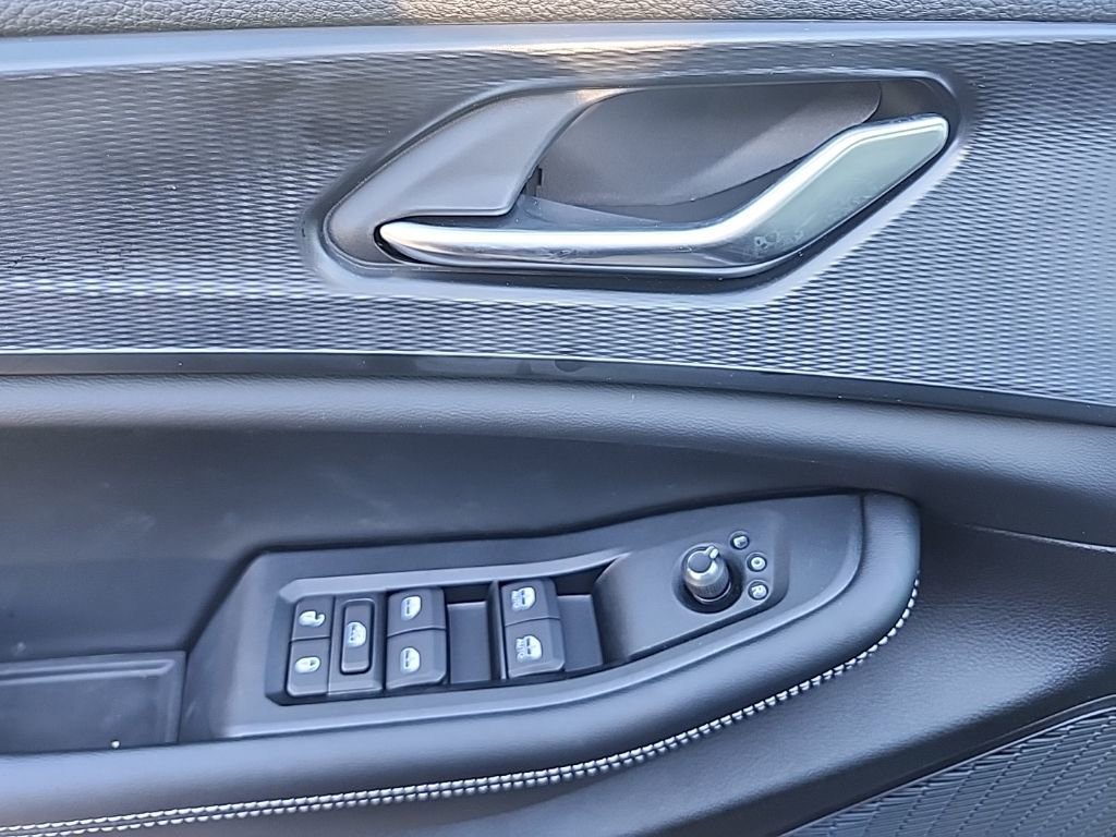 New 2025 Jeep Grand Cherokee Laredo X w/ Luxury Tech Group I image 23
