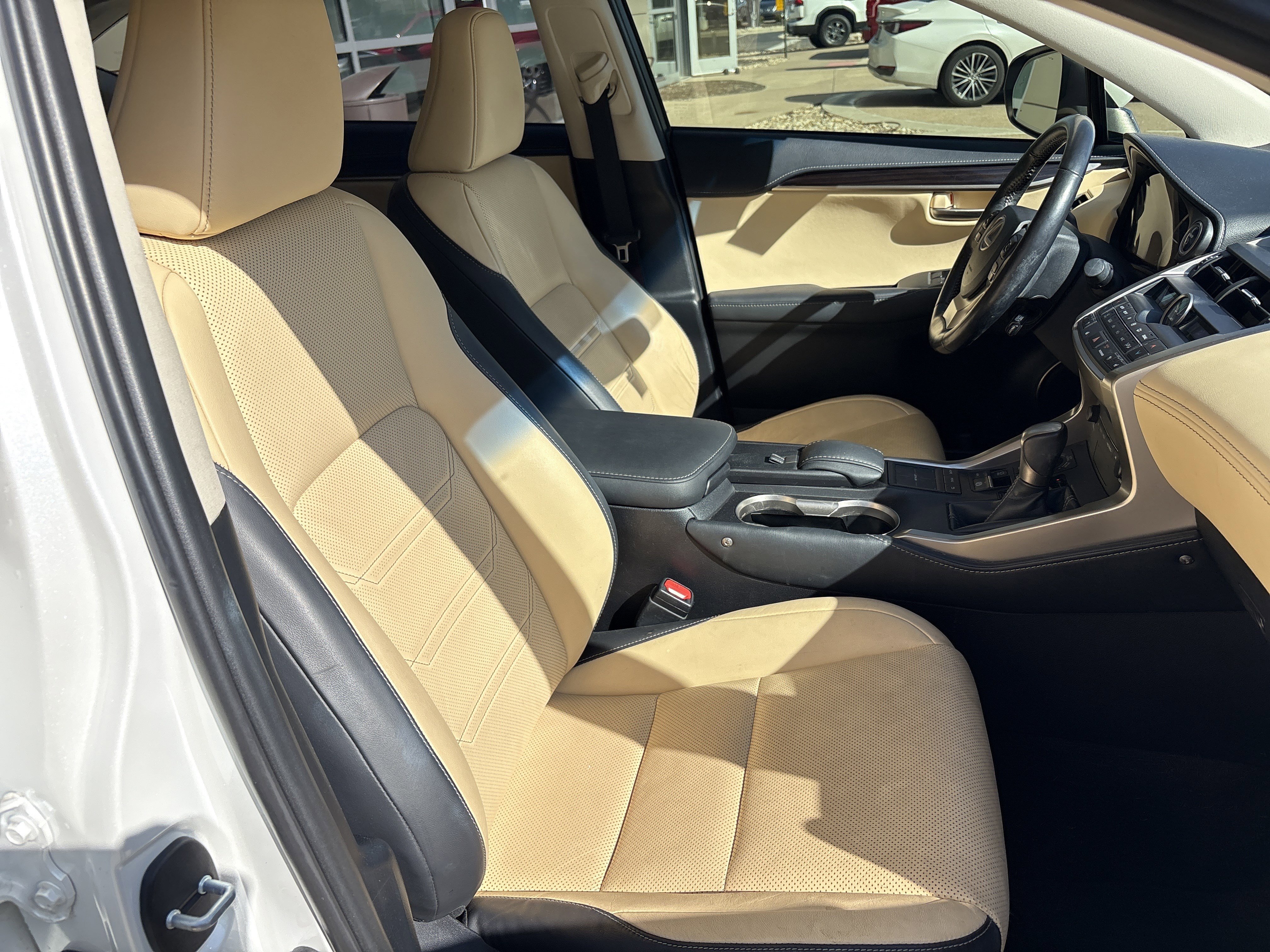 Used 2015 Lexus NX 300h AWD w/ Luxury Package image 33