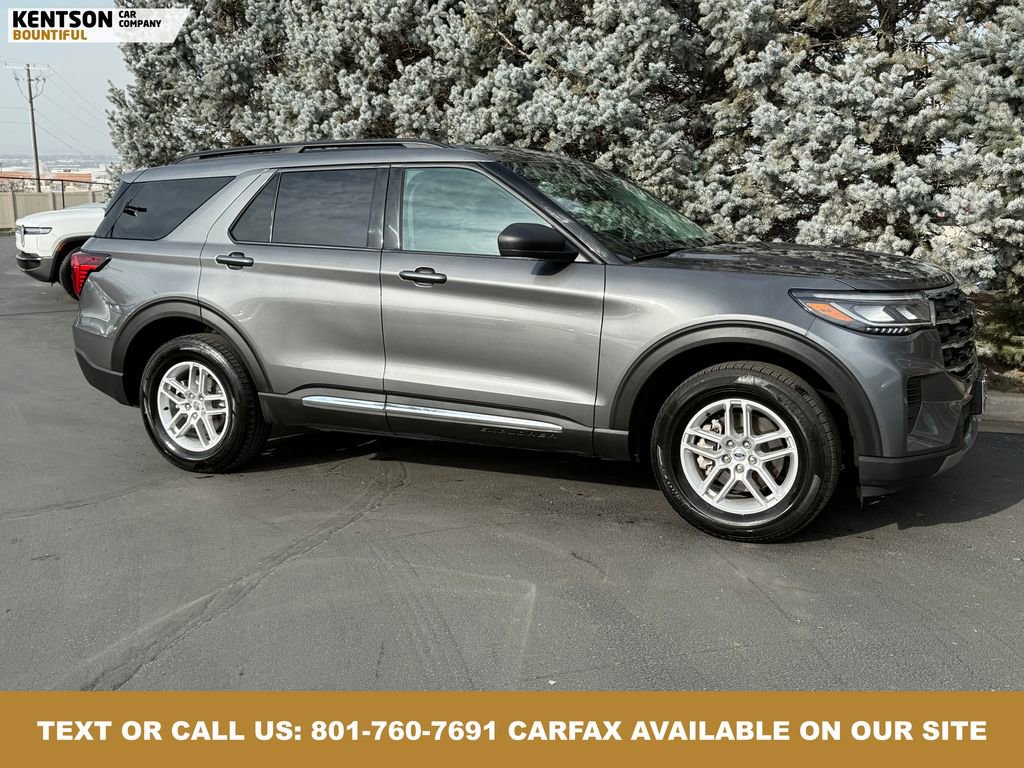 Used 2025 Ford Explorer Active image 11
