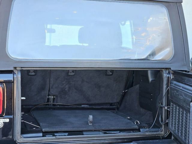 Used 2018 Jeep Wrangler Unlimited Sport image 27