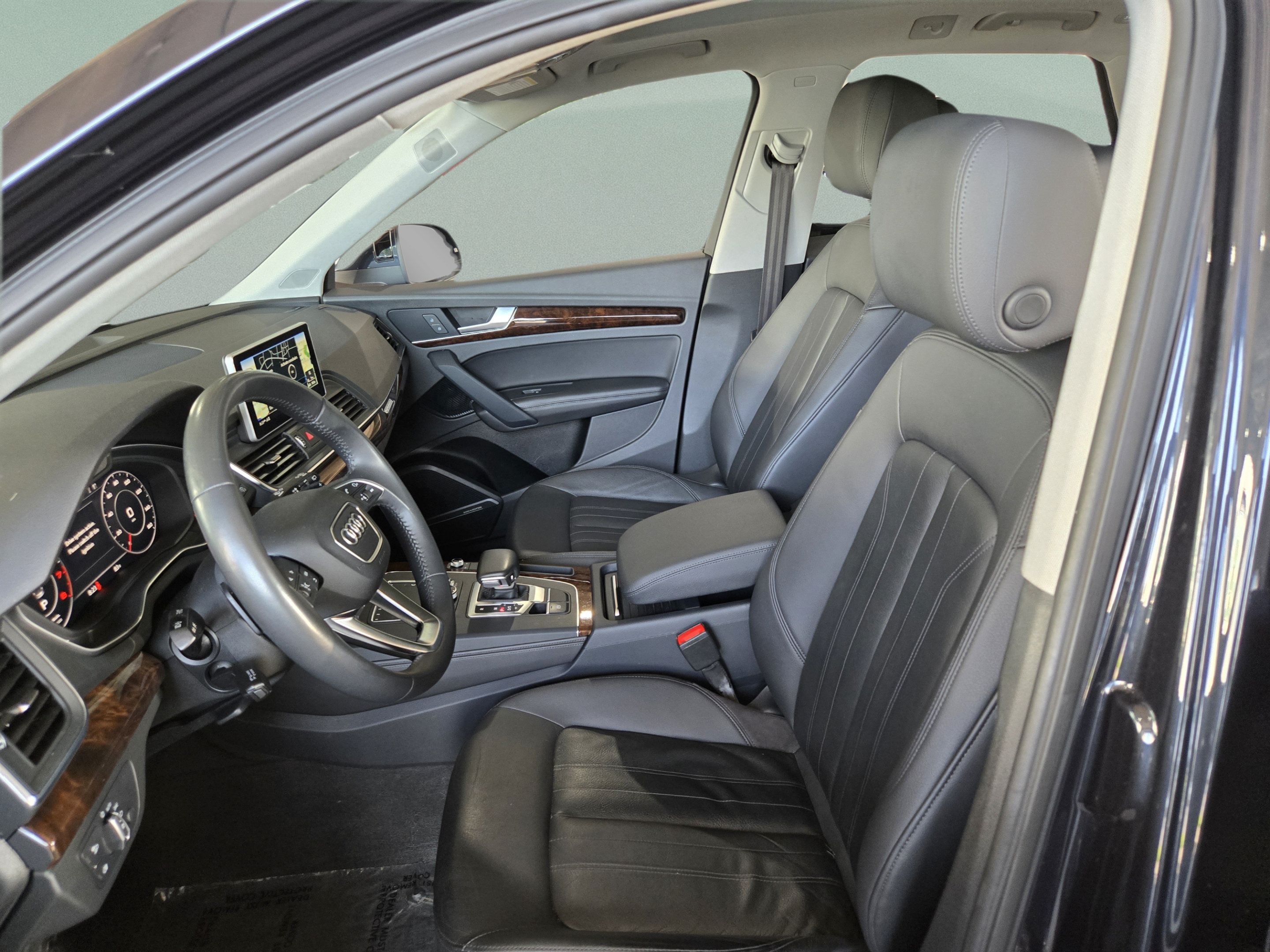 Used 2019 Audi Q5 2.0T Premium Plus w/ Premium Plus Package AWD/4WD image 18