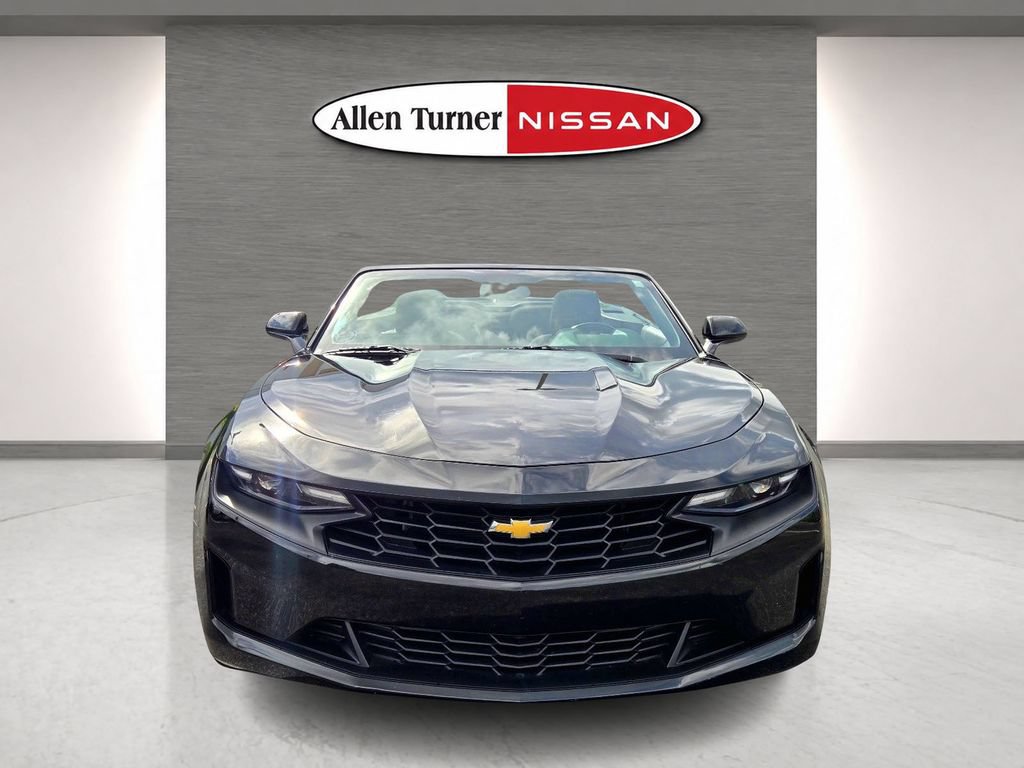 Used 2023 Chevrolet Camaro LT RWD image 4