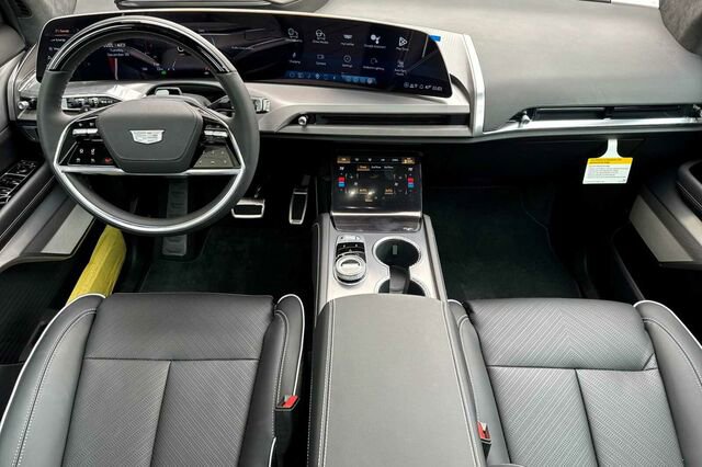 New 2026 Cadillac Vistiq Platinum image 13