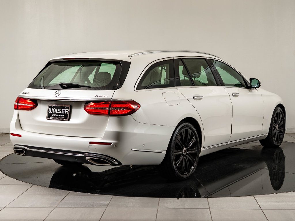Used 2018 Mercedes-Benz E 400 4MATIC Wagon image 10
