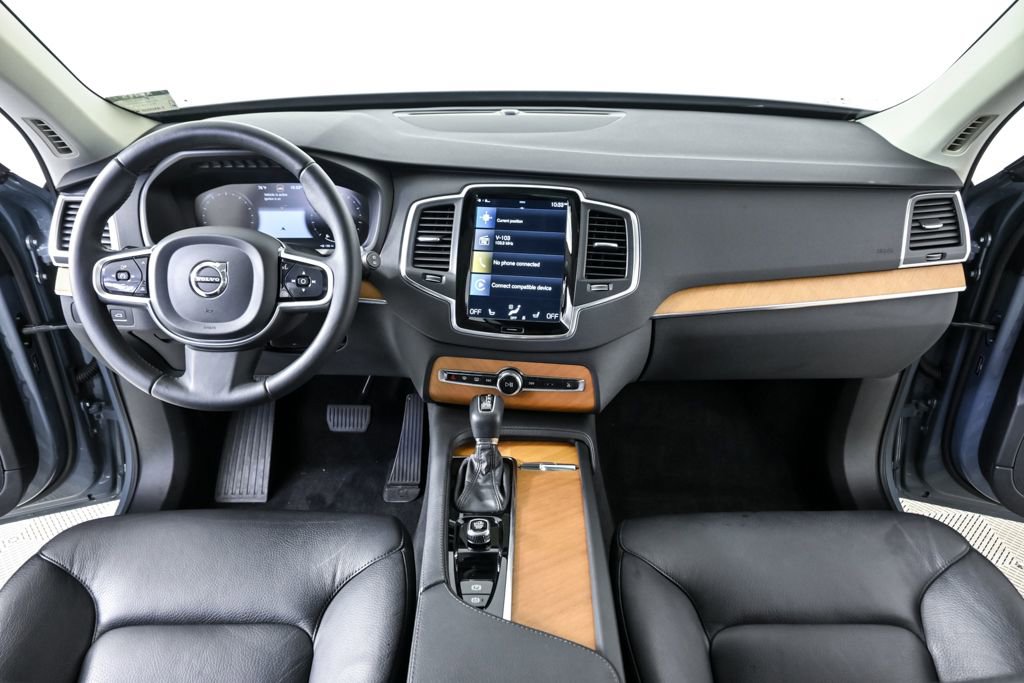 Certified 2022 Volvo XC90 T6 Momentum w/ Protection Package Premier AWD/4WD image 18