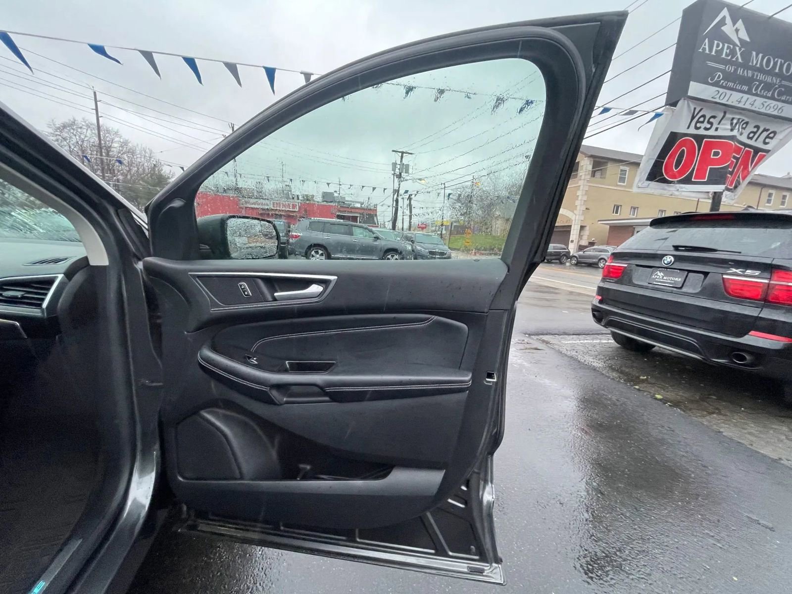 Used 2015 Ford Edge Titanium image 59