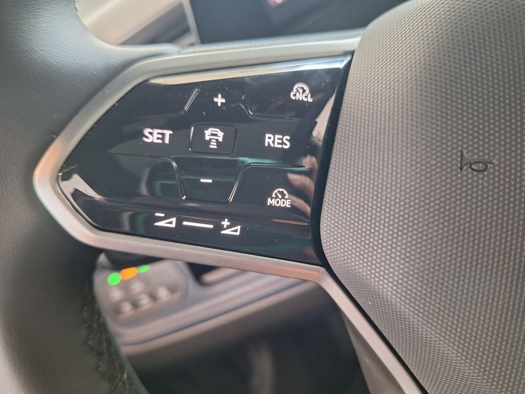 New 2025 Volkswagen ID. Buzz Pro S Plus image 14