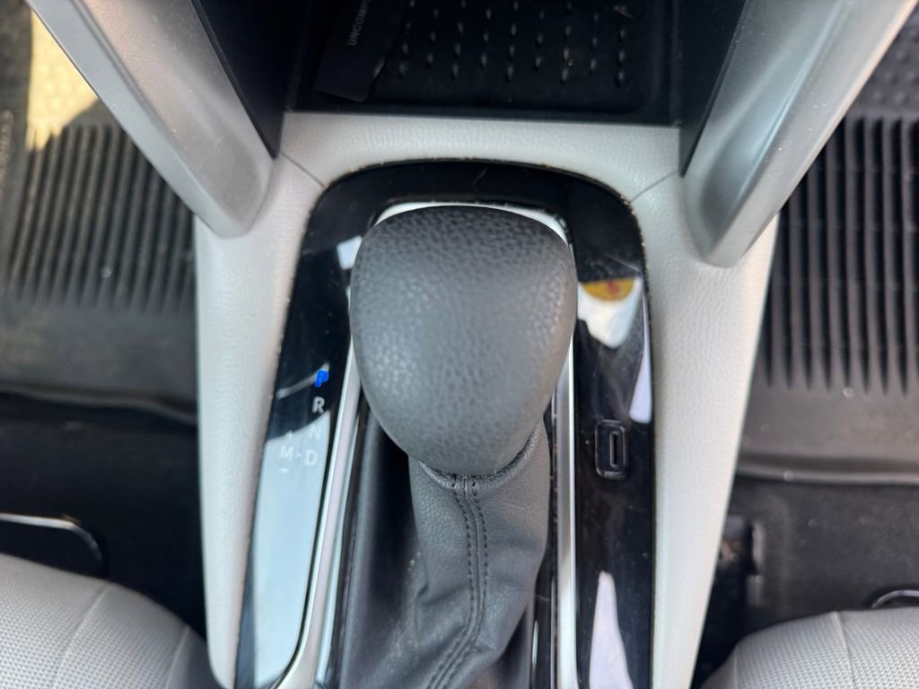 Used 2023 Toyota Corolla Cross L image 24