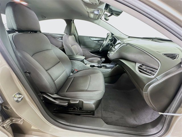 Used 2022 Chevrolet Malibu LT image 6