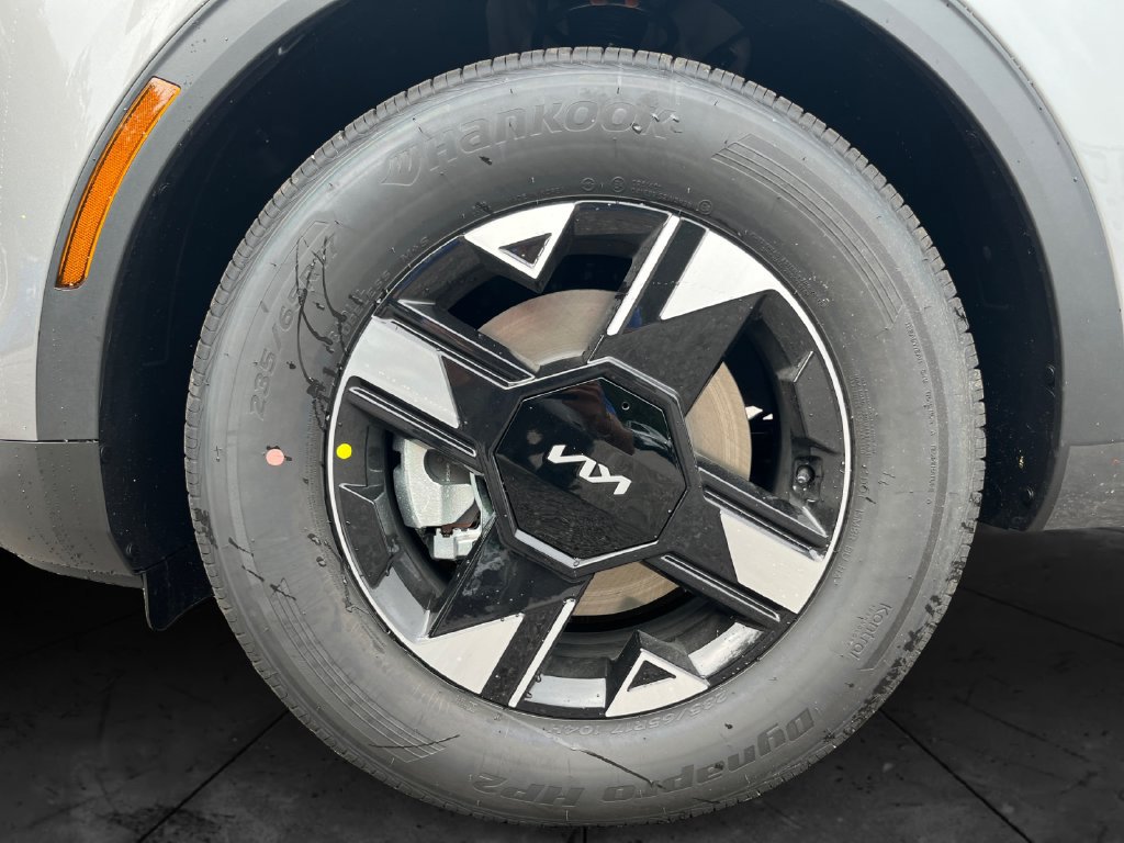 New 2026 Kia Sportage LX FWD image 14