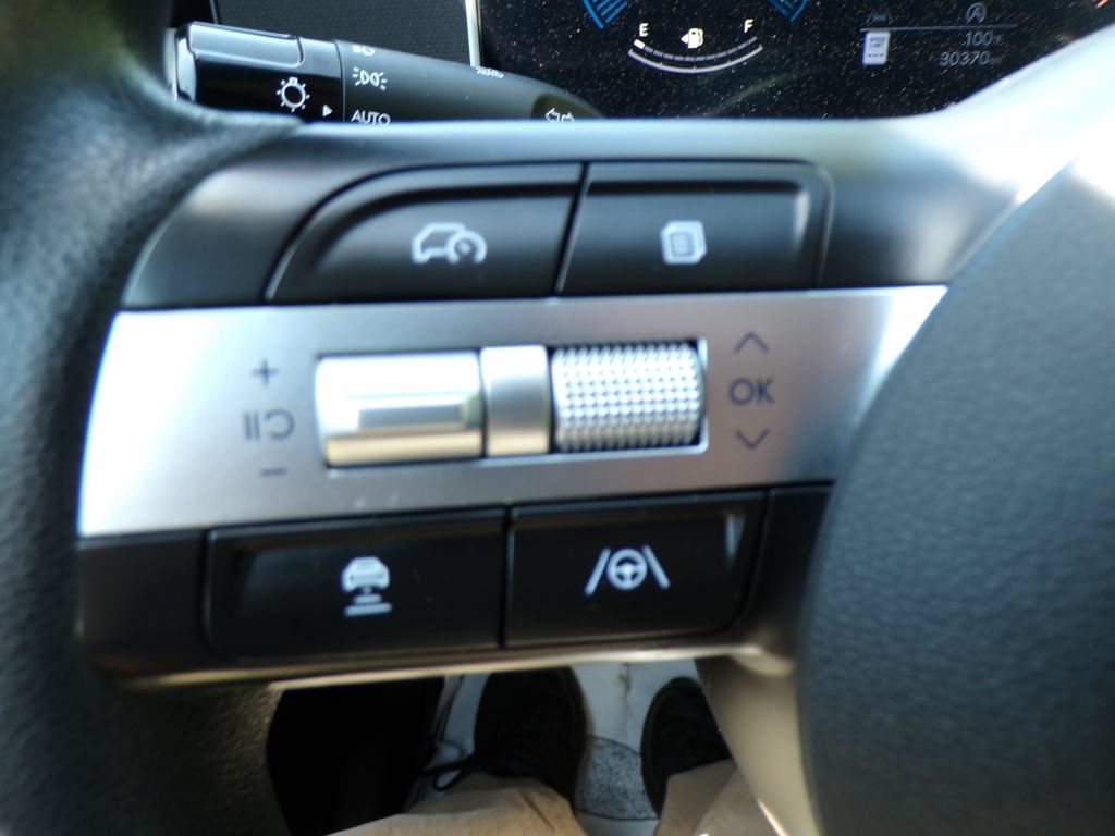 Certified 2025 Hyundai Tucson SEL AWD/4WD image 30