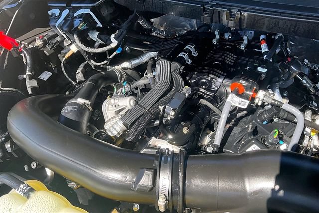 Used 2025 Ford F150 Lariat w/ Equipment Group 502A High AWD/4WD image 30