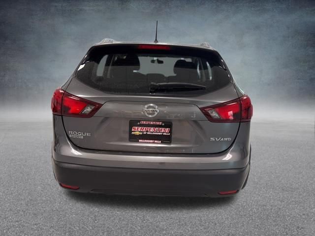 Used 2017 Nissan Rogue Sport SV w/ SV All-Weather Package AWD/4WD image 7