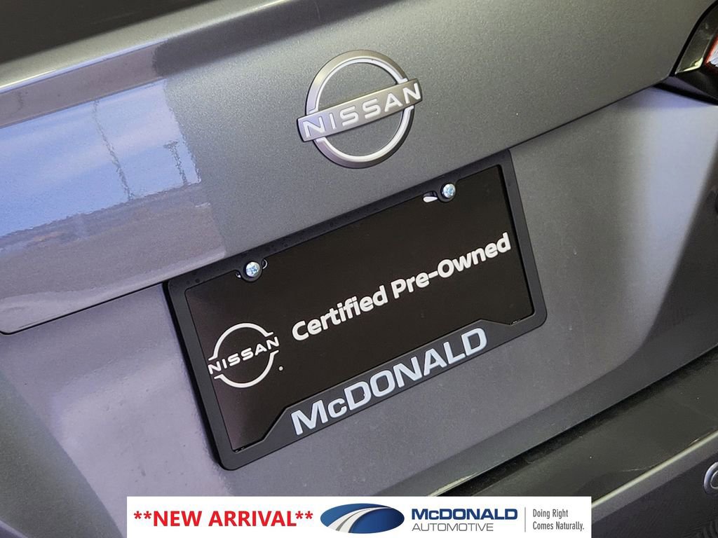 Used 2025 Nissan Versa S w/ Trunk Package FWD image 8