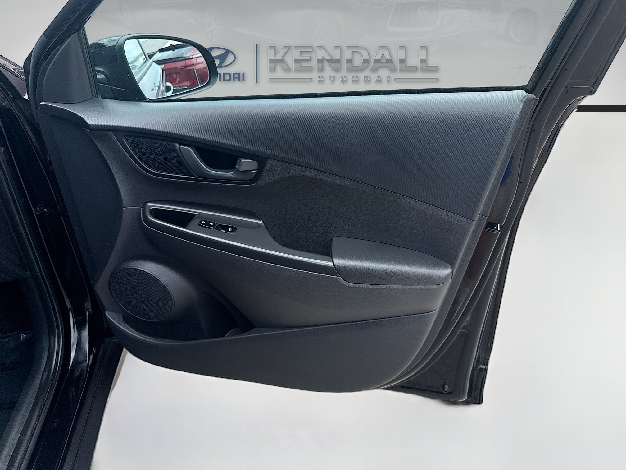Used 2023 Hyundai Kona SE AWD/4WD image 30