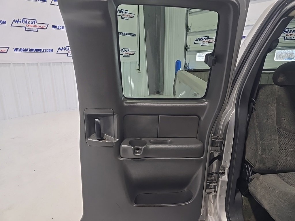 Used 2004 Chevrolet Silverado 1500 LS image 21