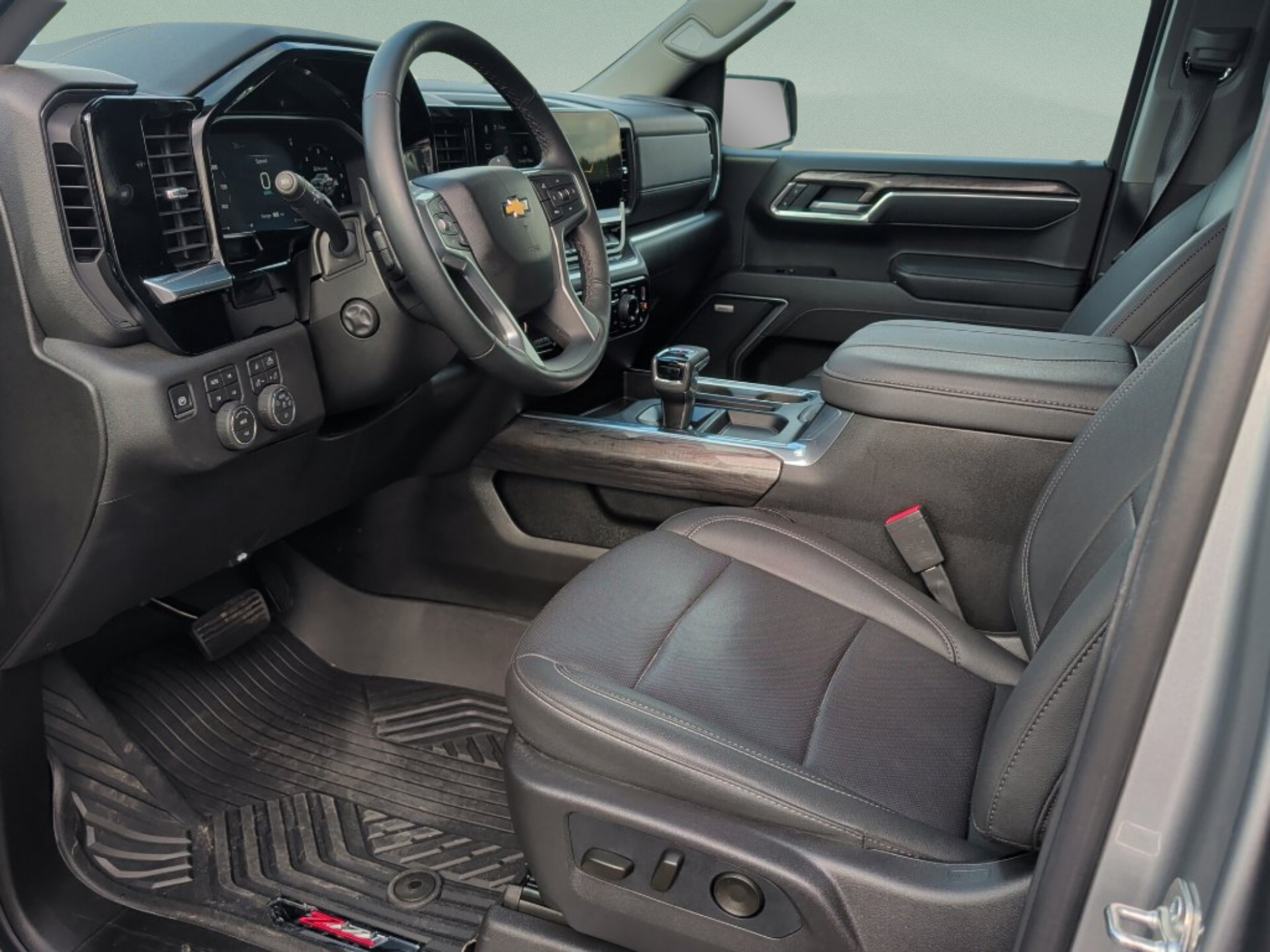 Used 2026 Chevrolet Silverado 1500 LTZ AWD/4WD image 33