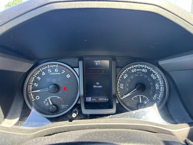 Used 2017 Toyota Tacoma TRD Off-Road w/ Tow Package (A/T) AWD/4WD image 10