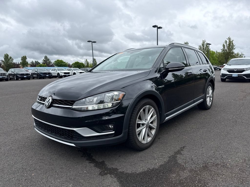 Used 2018 Volkswagen Golf Alltrack S AWD/4WD image 3