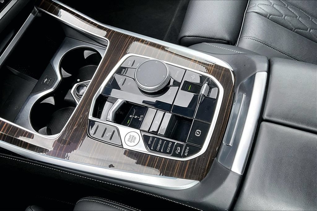 Certified 2026 BMW X7 xDrive40i AWD/4WD image 25