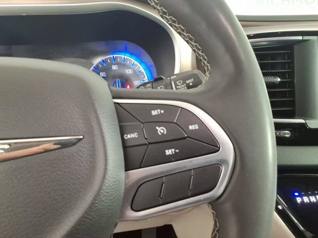 Used 2023 Chrysler Voyager LX FWD image 18
