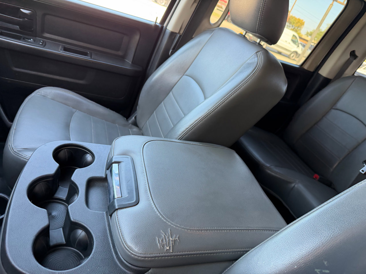 Used 2018 RAM 3500 Tradesman w/ Chrome Appearance Group image 49