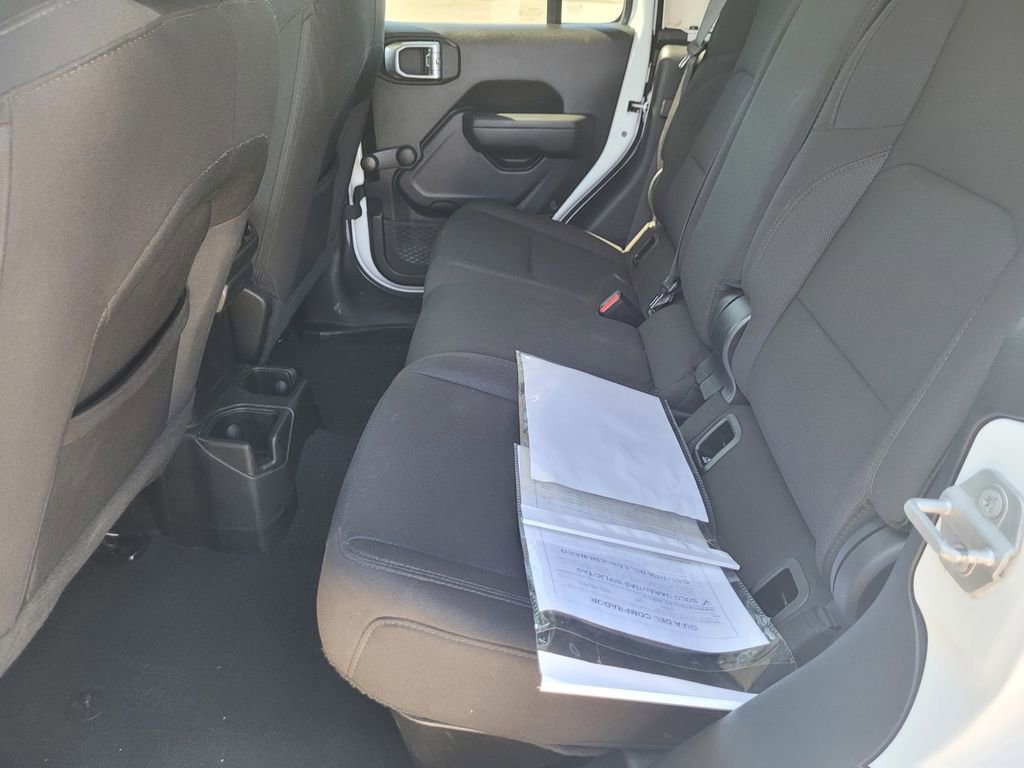 Used 2022 Jeep Gladiator Sport image 11