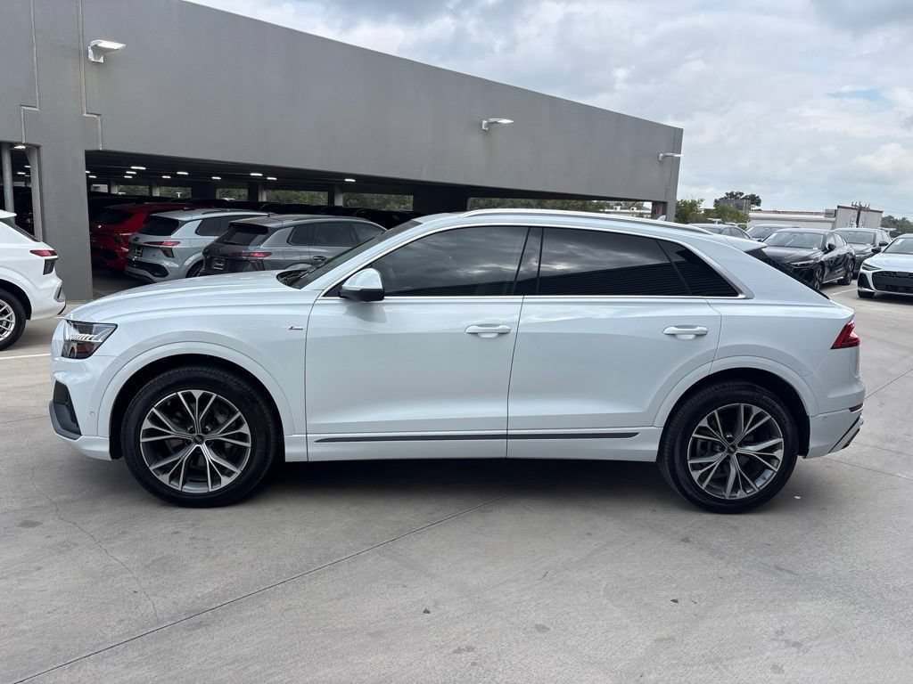 Used 2023 Audi Q8 Premium Plus AWD/4WD image 9