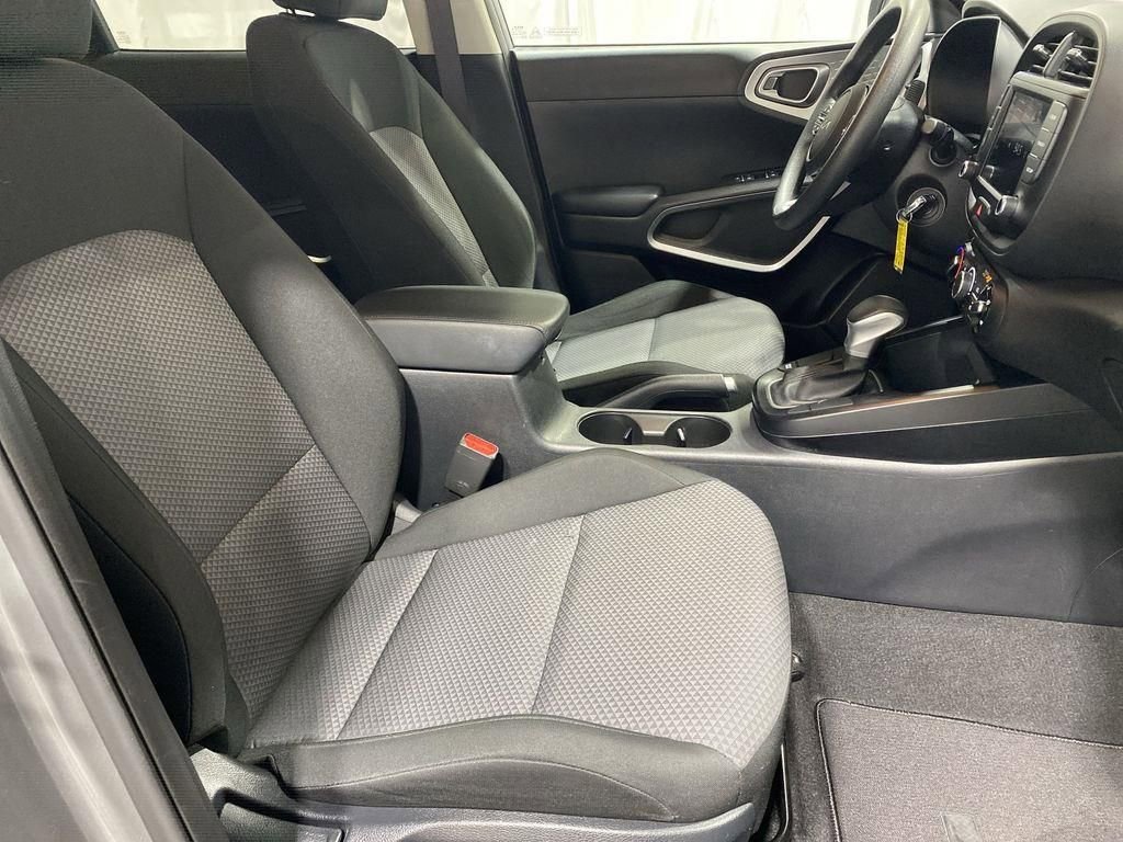 Used 2024 Kia Soul LX w/ Option Group 015 image 22