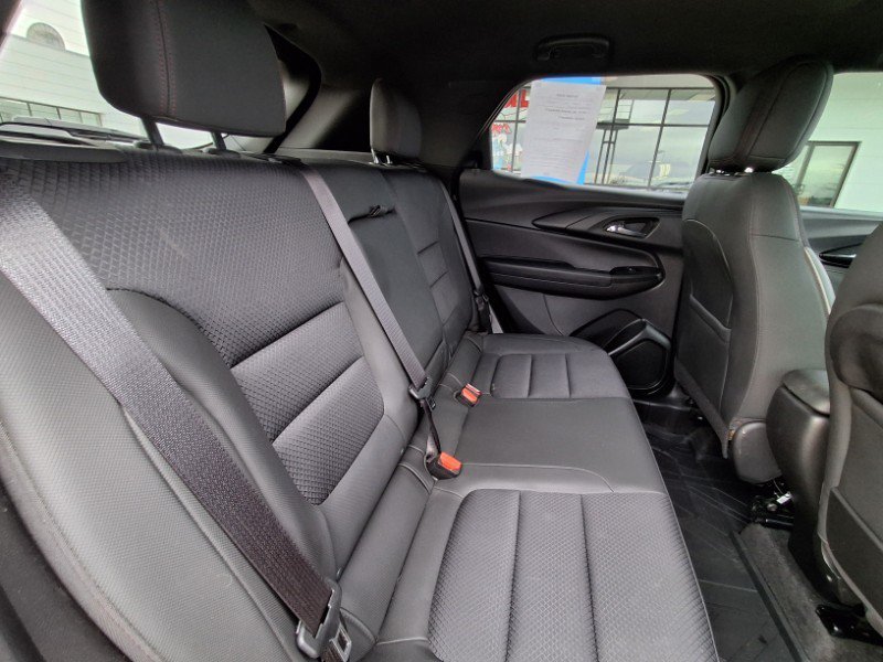 Used 2022 Chevrolet TrailBlazer RS FWD image 16