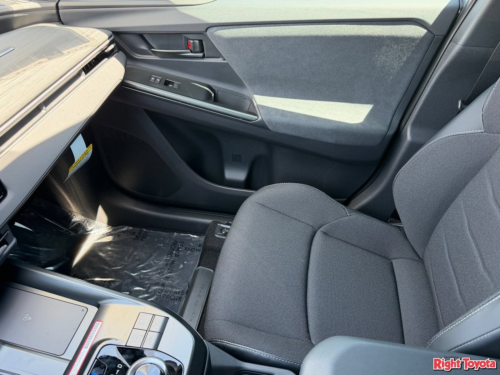 New 2026 Toyota C-HR AWD/4WD image 18