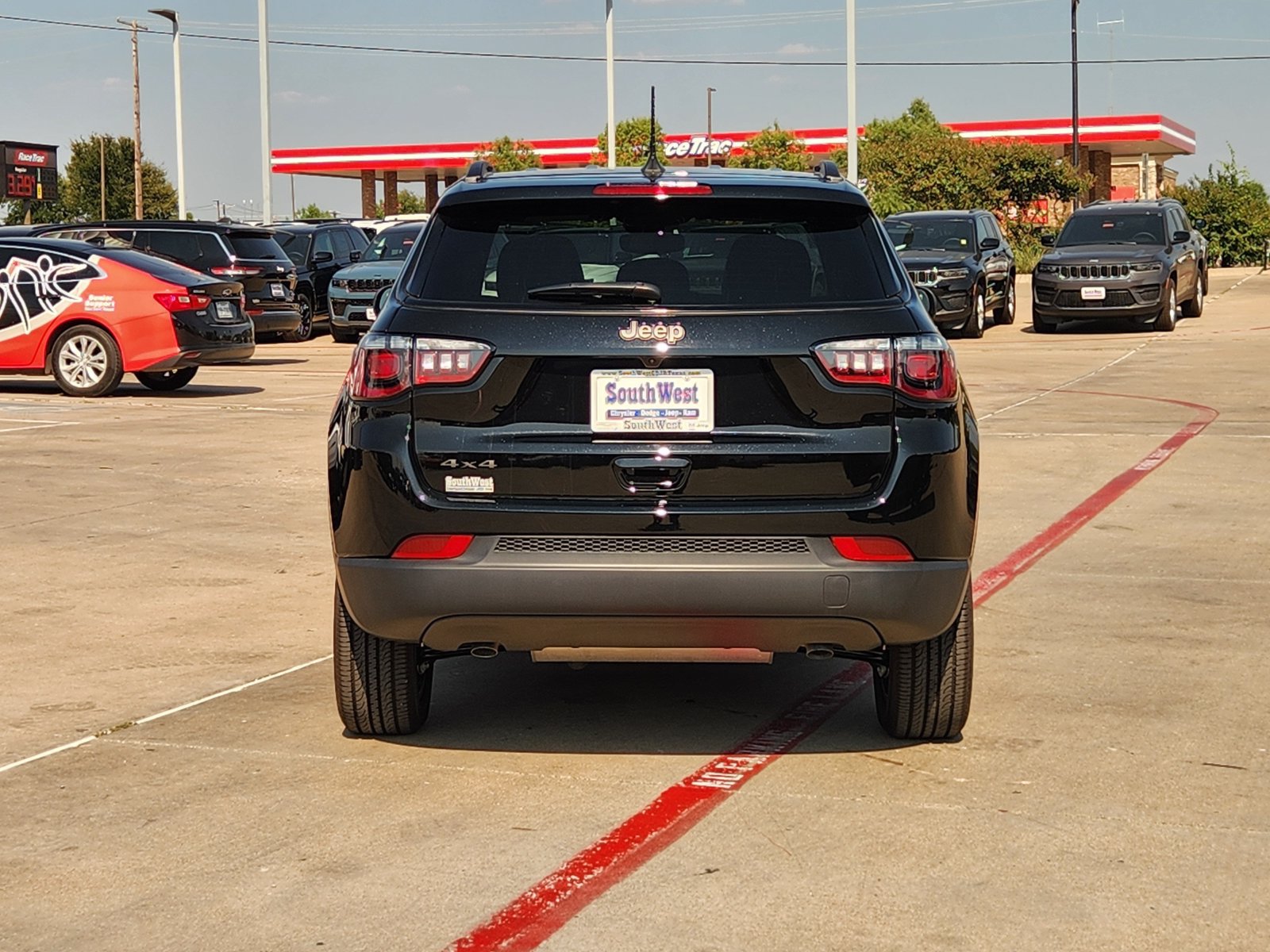 New 2026 Jeep Compass Latitude AWD/4WD image 8