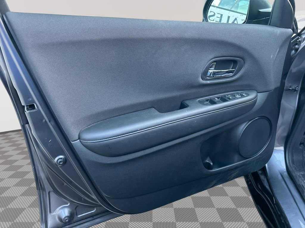 Used 2022 Honda HR-V Sport image 23