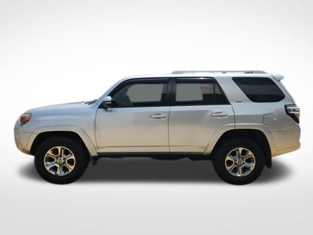 Used 2016 Toyota 4Runner SR5 Premium RWD image 5