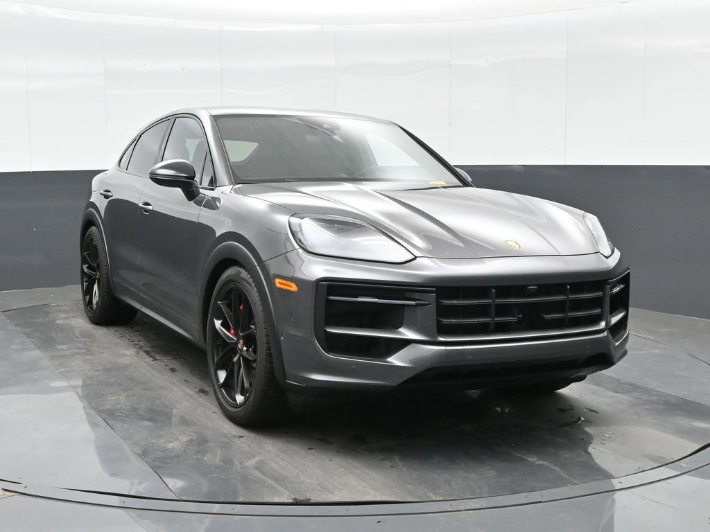 Certified 2025 Porsche Cayenne GTS image 11